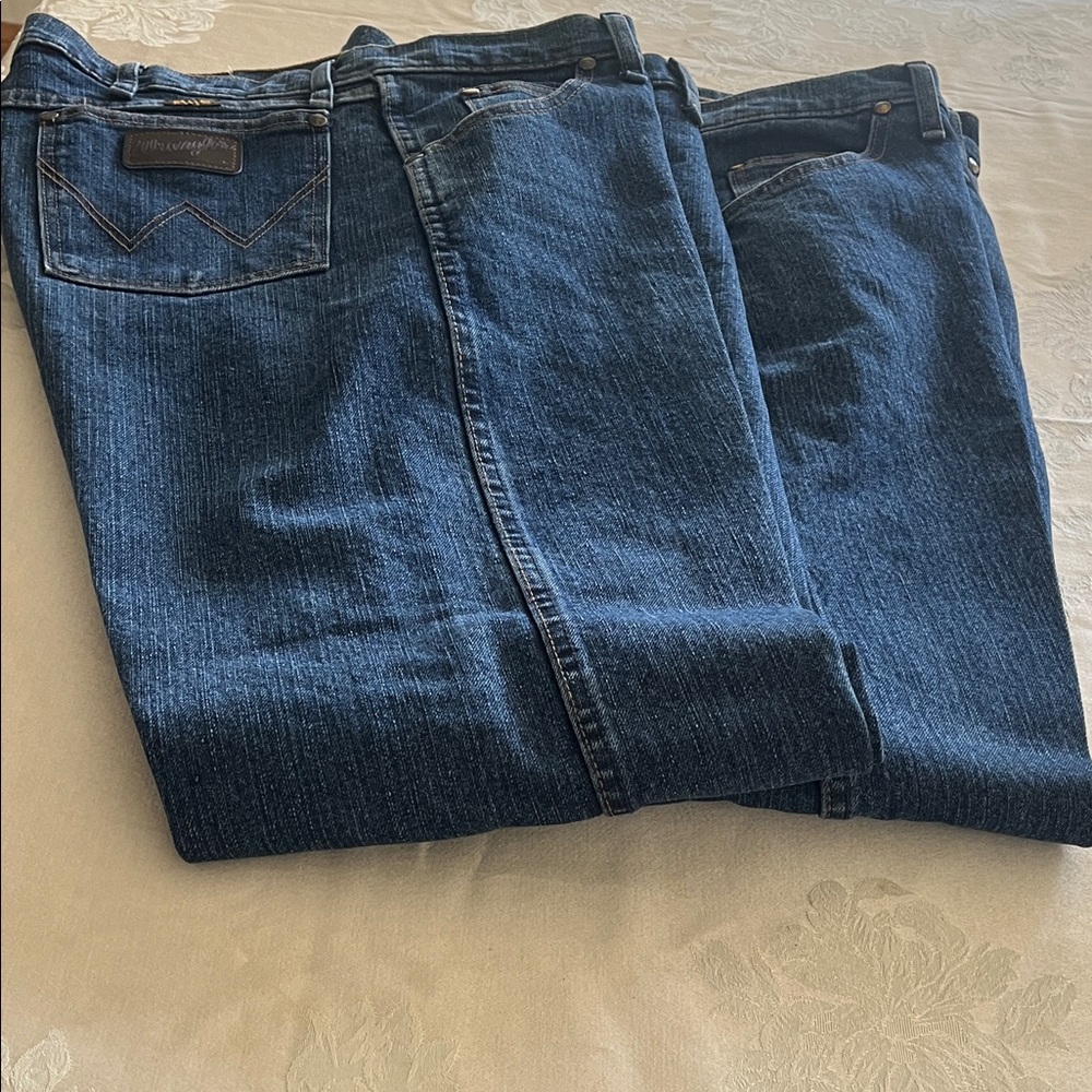 Wrangler Men's Dark Blue Relaxed Jeans